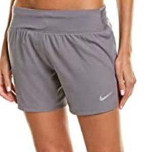 Nike Women’s Shorts Size Sz S Grey Running